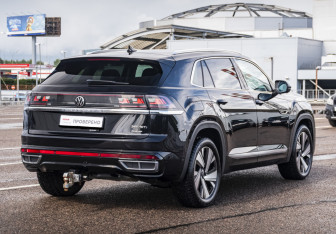 Подержанный автомобиль Volkswagen Teramont 2023 года (5 фото)