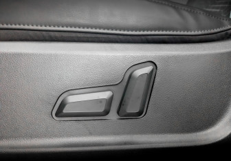 Подержанный автомобиль Haval F7 2023 года (21 фото)