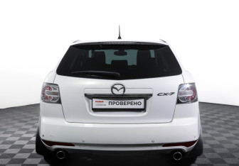 Подержанный автомобиль Mazda CX-7 2011 года (6 фото)
