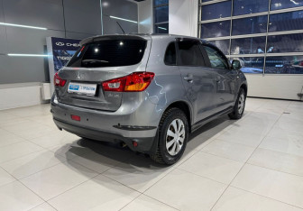 Подержанный автомобиль Mitsubishi ASX 2014 года (4 фото)