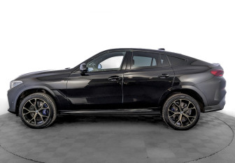 Подержанный автомобиль BMW X6 2021 года (8 фото)