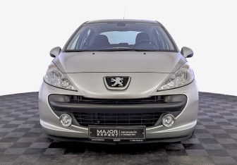 Подержанный автомобиль Peugeot 207 Hatchback 2008 года (2 фото)
