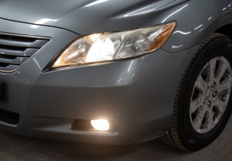 Подержанный автомобиль Toyota Camry Sedan 2006 года (21 фото)