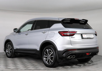 Подержанный автомобиль Geely Coolray 2021 года (6 фото)