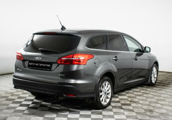Подержанный автомобиль Ford Focus Wagon 2017 года (3 фото)