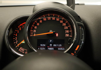 Подержанный автомобиль MINI Countryman 2020 года (10 фото)