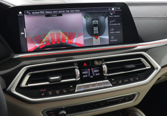 Подержанный автомобиль BMW X6 2021 года (12 фото)