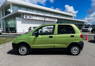 Подержанный автомобиль Daewoo Matiz 2008 года (8 фото)
