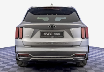 Подержанный автомобиль Kia Sorento 2020 года (6 фото)