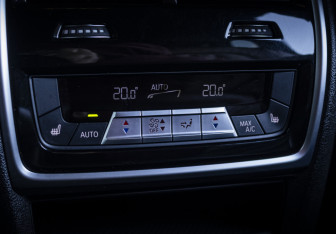 Подержанный автомобиль BMW X5 2019 года (21 фото)