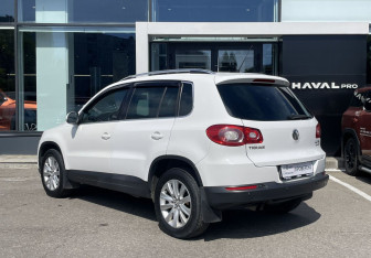Подержанный автомобиль Volkswagen Tiguan 2010 года (7 фото)
