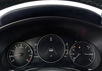 Подержанный автомобиль Mazda CX-30 2020 года (16 фото)