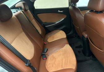 Подержанный автомобиль Hyundai Solaris Sedan 2012 года (14 фото)