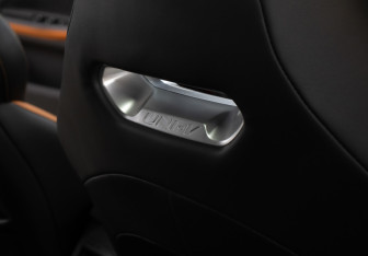 Подержанный автомобиль Changan UNI-V 2023 года (21 фото)