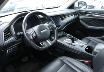Подержанный автомобиль Haval F7 2021 года (13 фото)