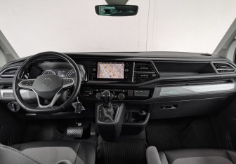 Подержанный автомобиль Volkswagen Multivan 2020 года (14 фото)