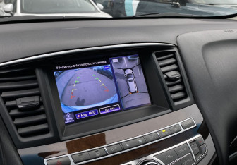 Подержанный автомобиль Infiniti JX 2013 года (16 фото)