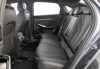 Подержанный автомобиль Geely Preface 2024 года (18 фото)