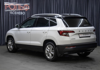 Подержанный автомобиль Skoda Karoq 2020 года (7 фото)