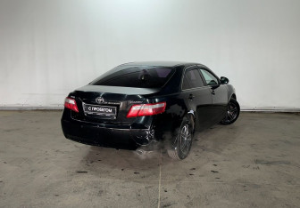 Подержанный автомобиль Toyota Camry Sedan 2009 года (4 фото)