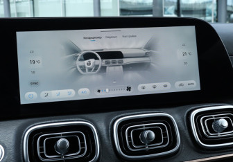 Подержанный автомобиль Jaecoo J8 2024 года (20 фото)