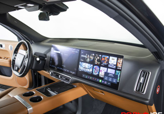 Подержанный автомобиль LiXiang L9 2023 года (9 фото)