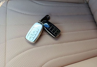 Подержанный автомобиль Jaecoo J8 2024 года (22 фото)