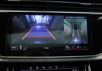 Подержанный автомобиль Audi Q7 2015 года (21 фото)