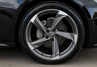 Подержанный автомобиль Audi A7 2019 года (27 фото)