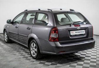 Подержанный автомобиль Chevrolet Lacetti Wagon 2011 года (7 фото)