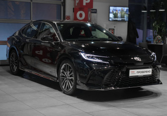 Новый Toyota Camry Sedan 2025 (3 фото)