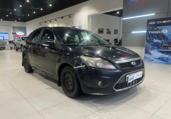 Подержанный автомобиль Ford Focus Hatchback 2008 года (3 фото)