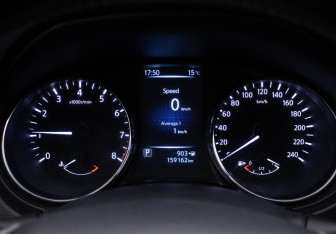Подержанный автомобиль Nissan Qashqai 2014 года (12 фото)
