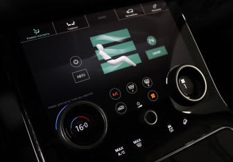 Подержанный автомобиль Land Rover Range Rover Velar 2018 года (23 фото)