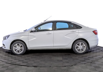 Подержанный автомобиль LADA (ВАЗ) Vesta Sedan 2019 года (8 фото)