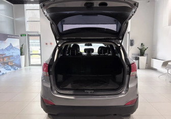 Подержанный автомобиль Hyundai ix35 2014 года (7 фото)