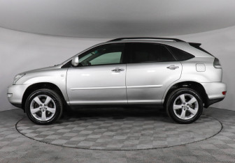 Подержанный автомобиль Lexus RX 2007 года (8 фото)