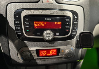 Подержанный автомобиль Ford Focus Hatchback 2009 года (12 фото)