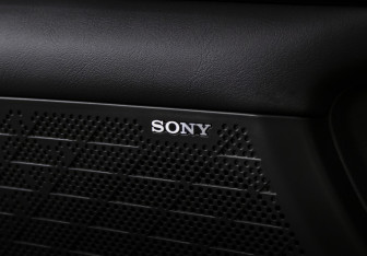 Подержанный автомобиль Changan UNI-V 2023 года (17 фото)