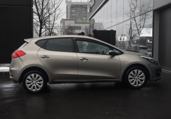 Подержанный автомобиль Kia Ceed Wagon 2015 года (4 фото)