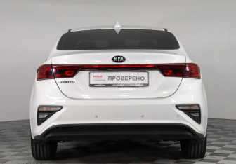 Подержанный автомобиль Kia Cerato Sedan 2019 года (6 фото)
