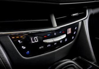 Подержанный автомобиль Cadillac CT6 2019 года (30 фото)