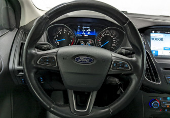 Подержанный автомобиль Ford Focus Hatchback 2019 года (24 фото)