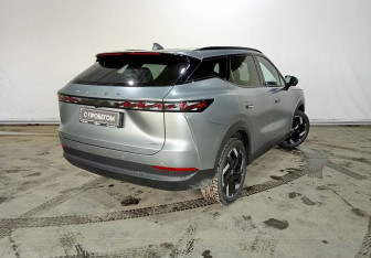 Подержанный автомобиль Omoda C7 2025 года (5 фото)