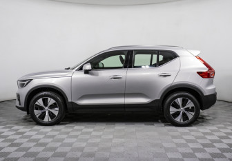 Новый Volvo XC40 2024 (8 фото)