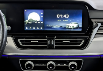 Новый Hongqi HS5 2023 (11 фото)