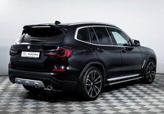 Подержанный автомобиль BMW X3 2021 года (5 фото)