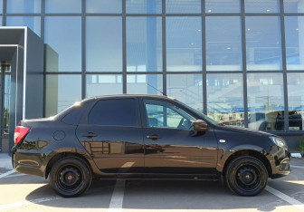 Подержанный автомобиль LADA (ВАЗ) Granta Sedan 2019 года (4 фото)