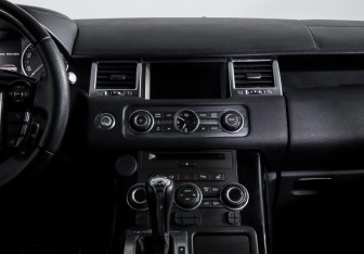 Подержанный автомобиль Land Rover Range Rover Sport 2012 года (13 фото)