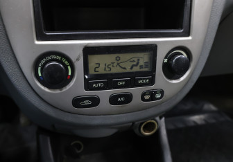 Подержанный автомобиль Chevrolet Lacetti Wagon 2008 года (17 фото)